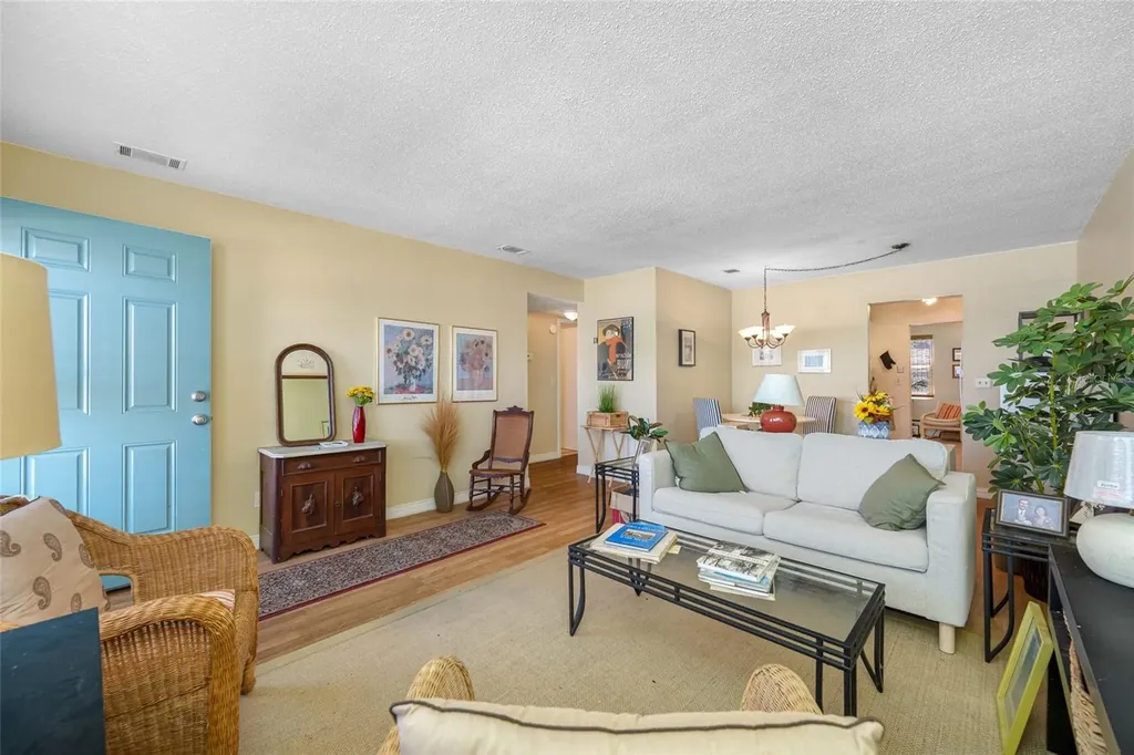 5217 81st Street N St Petersburg FL 33709