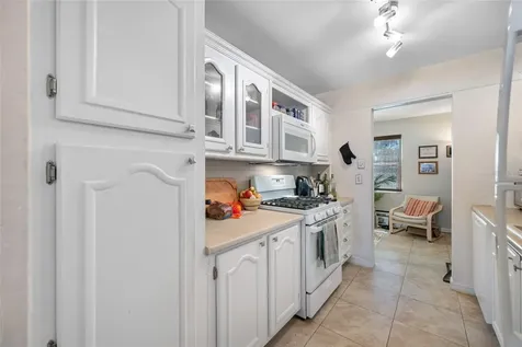 5217 81st Street N St Petersburg FL 33709