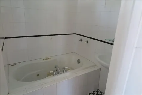 105 SE 1st Avenue Lake Butler FL 32054