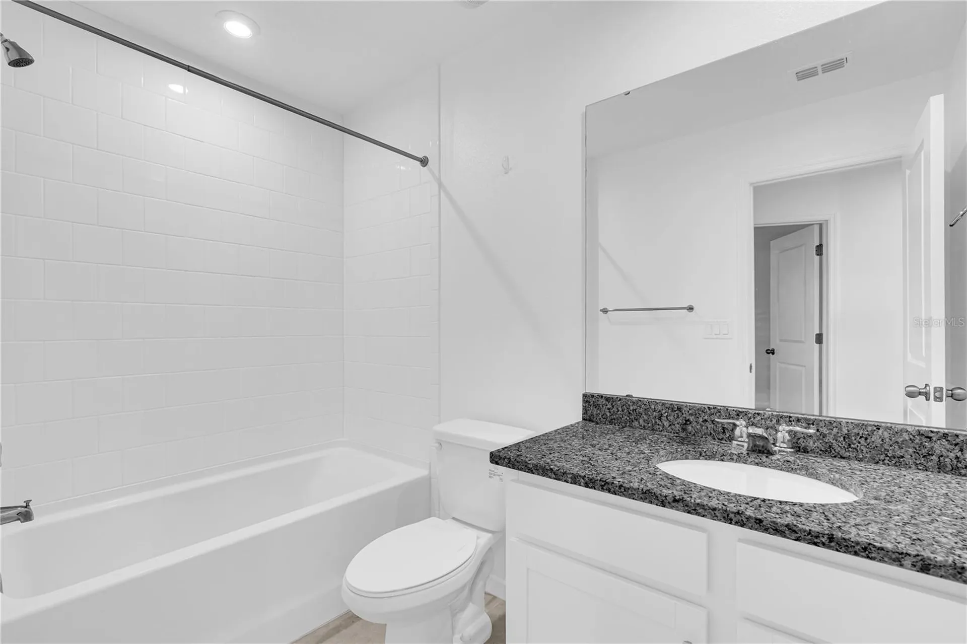 1160 Lakeshore Breeze Place Kissimmee FL 34747