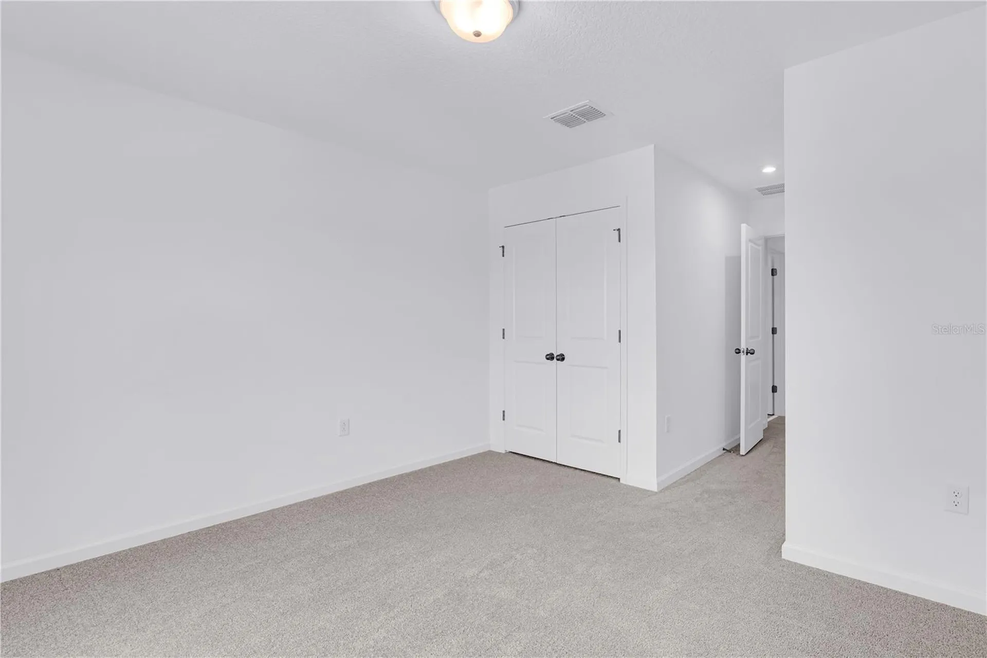 1160 Lakeshore Breeze Place Kissimmee FL 34747