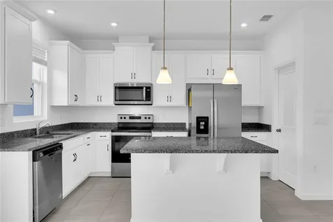 1160 Lakeshore Breeze Place Kissimmee FL 34747