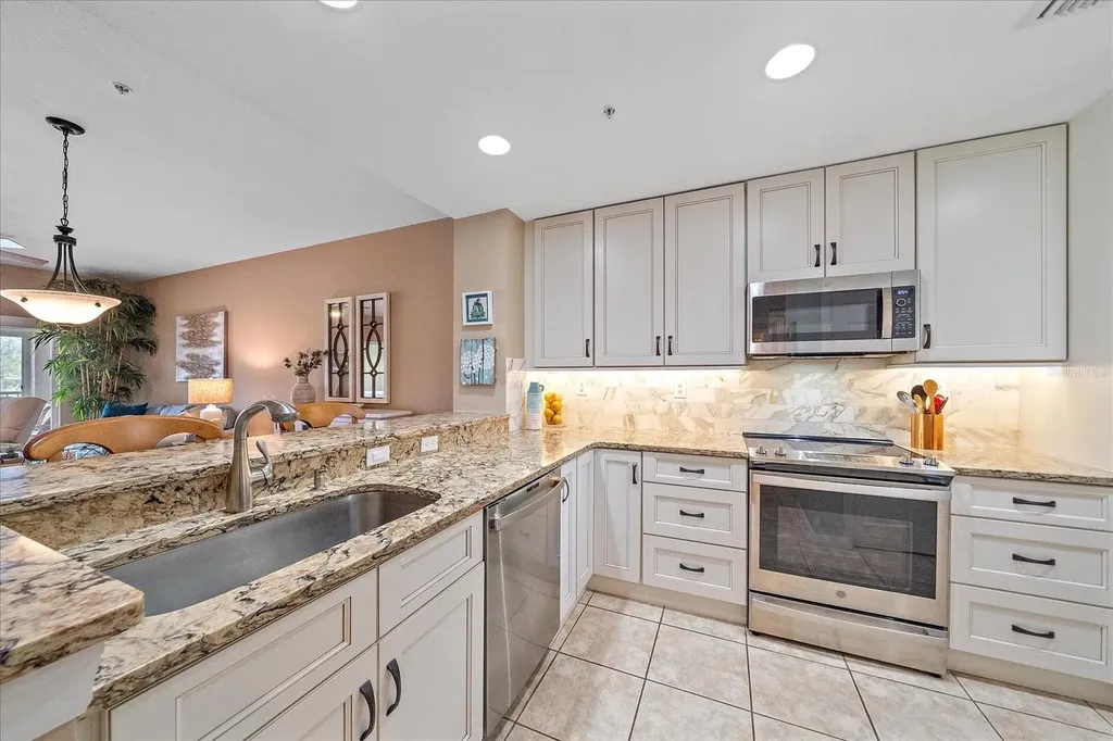6334 Grand Oak Circle Bradenton FL 34203