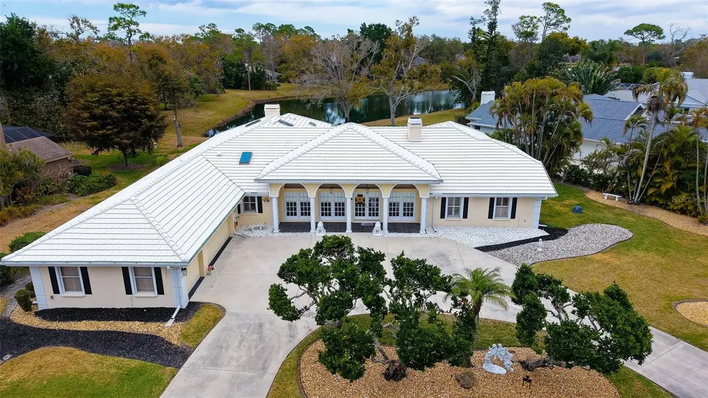 7421 Weeping Willow Boulevard Sarasota FL 34241