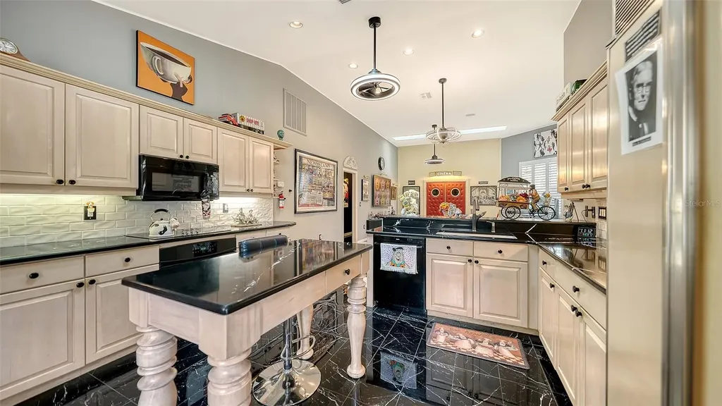 7421 Weeping Willow Boulevard Sarasota FL 34241