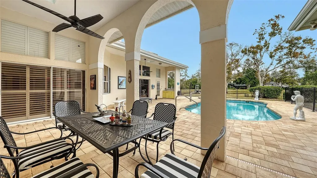 7421 Weeping Willow Boulevard Sarasota FL 34241