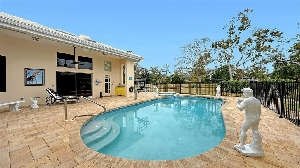7421 Weeping Willow Boulevard Sarasota FL 34241