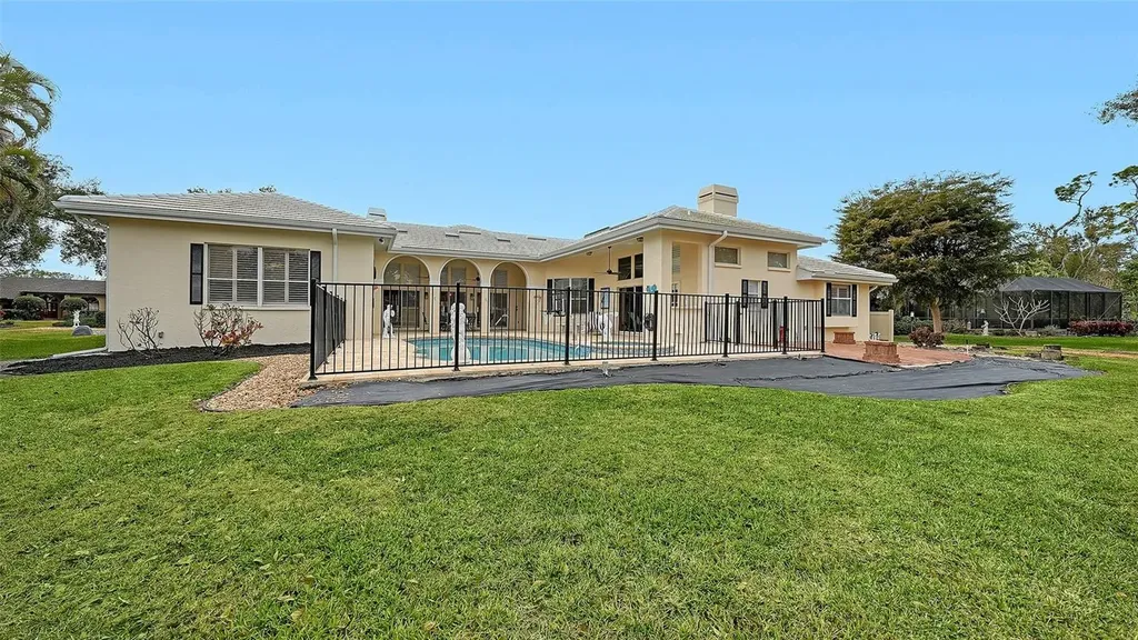 7421 Weeping Willow Boulevard Sarasota FL 34241