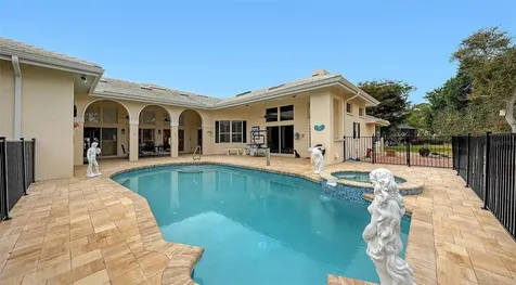 7421 Weeping Willow Boulevard Sarasota FL 34241