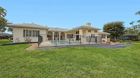 7421 Weeping Willow Boulevard Sarasota FL 34241