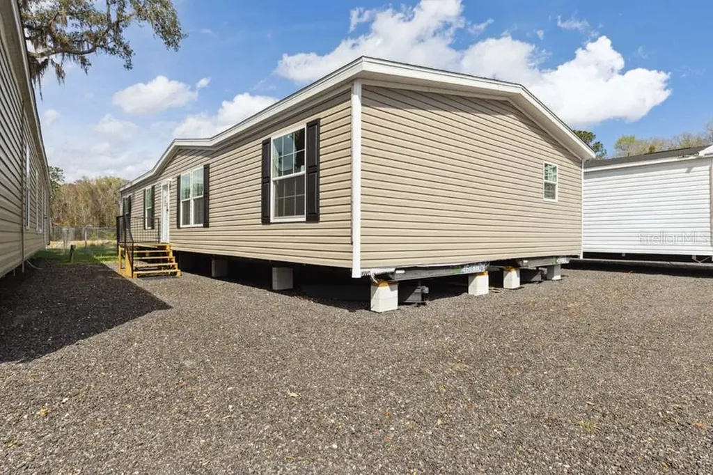 45560 Georgia Street Paisley FL 32767