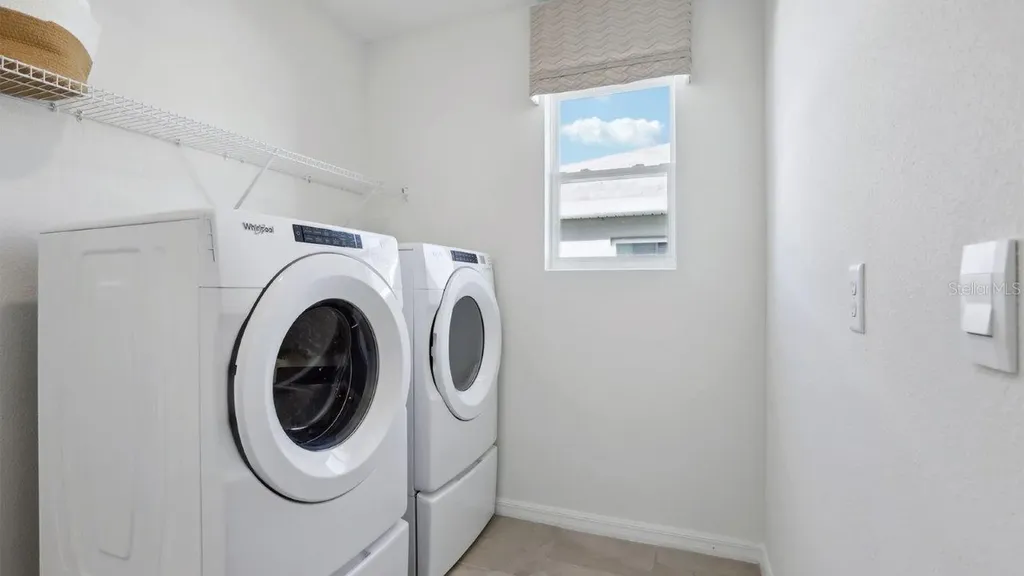 2468 Stratten Drive Zephyrhills FL 33541