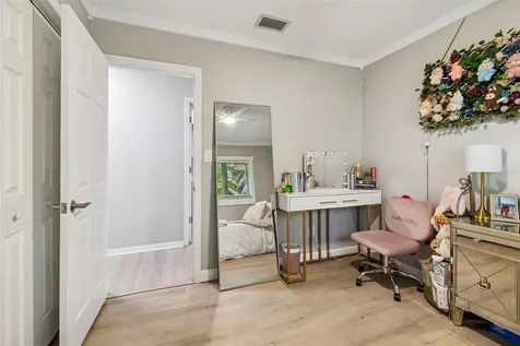 2302 S Arrawana Avenue Tampa FL 33629