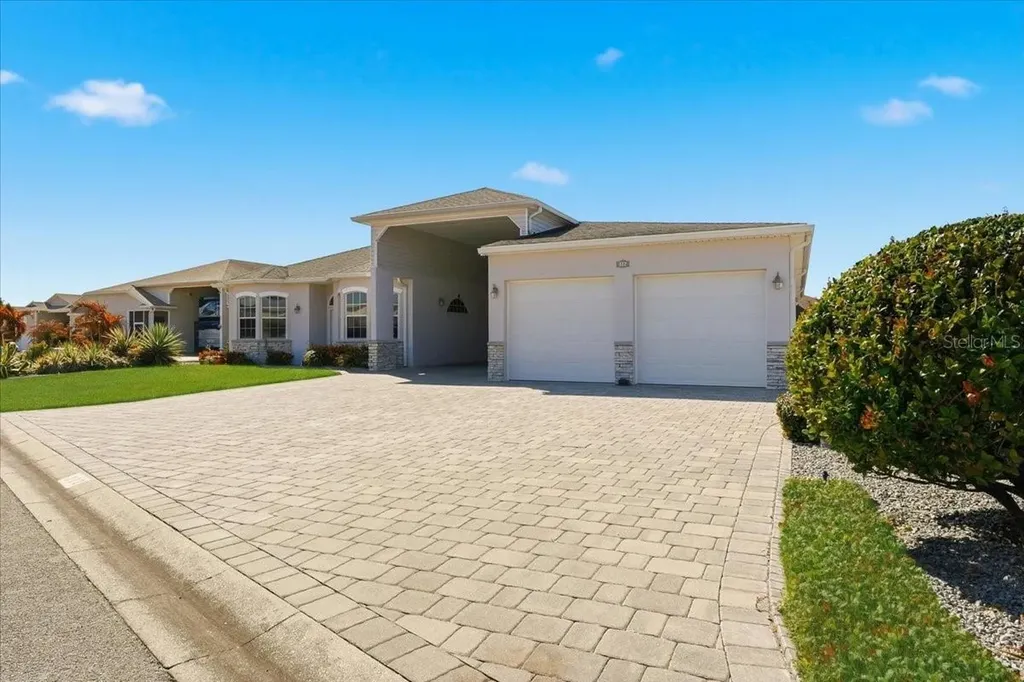 322 Travelers Drive Polk City FL 33868