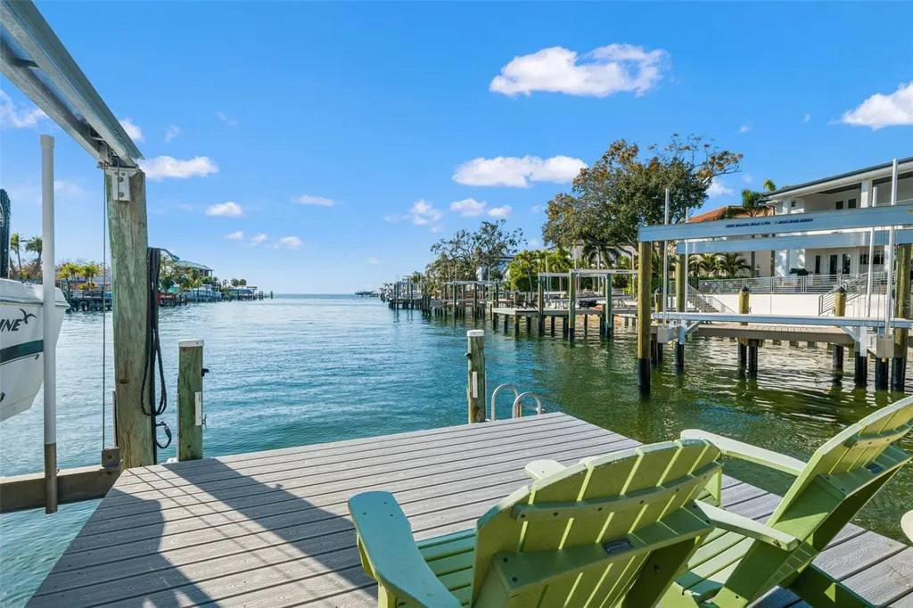 2605 S Beach Drive Tampa FL 33629