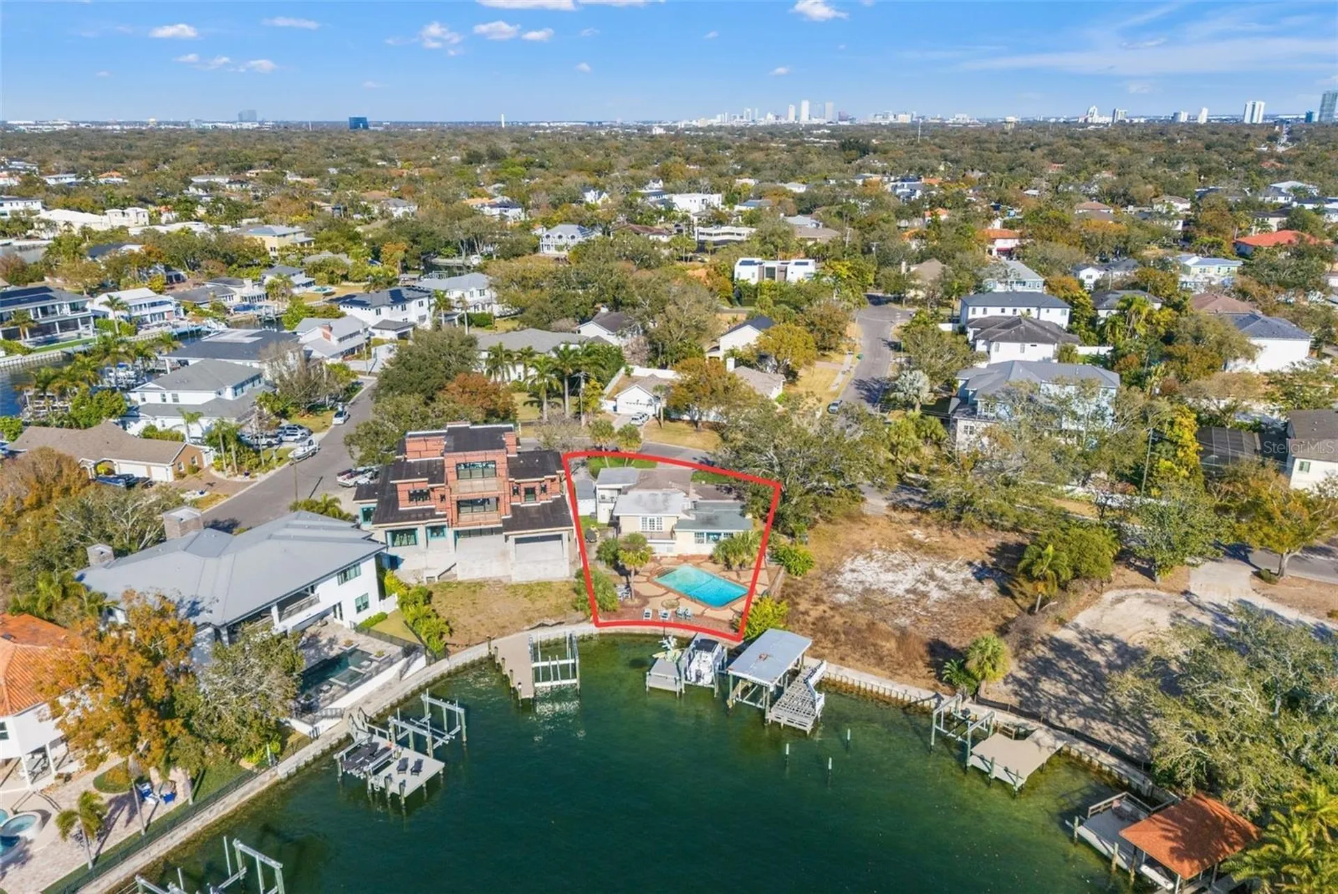2605 S Beach Drive Tampa FL 33629
