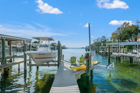 2605 S Beach Drive Tampa FL 33629