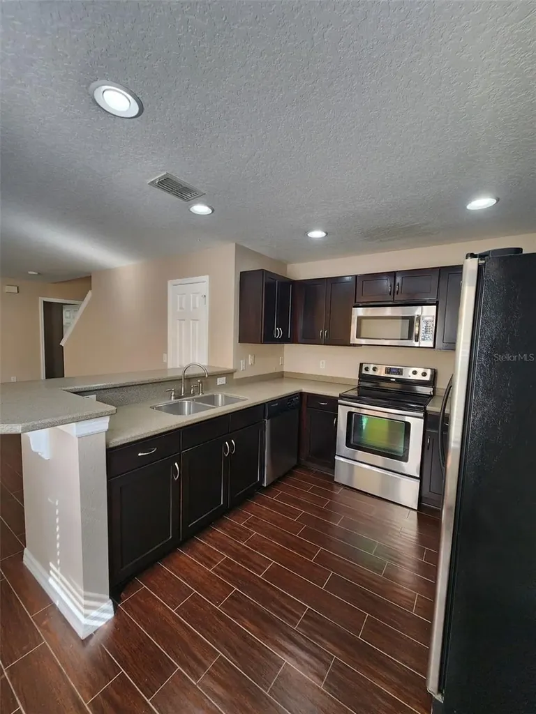 2453 Formax Drive Orlando FL 32828