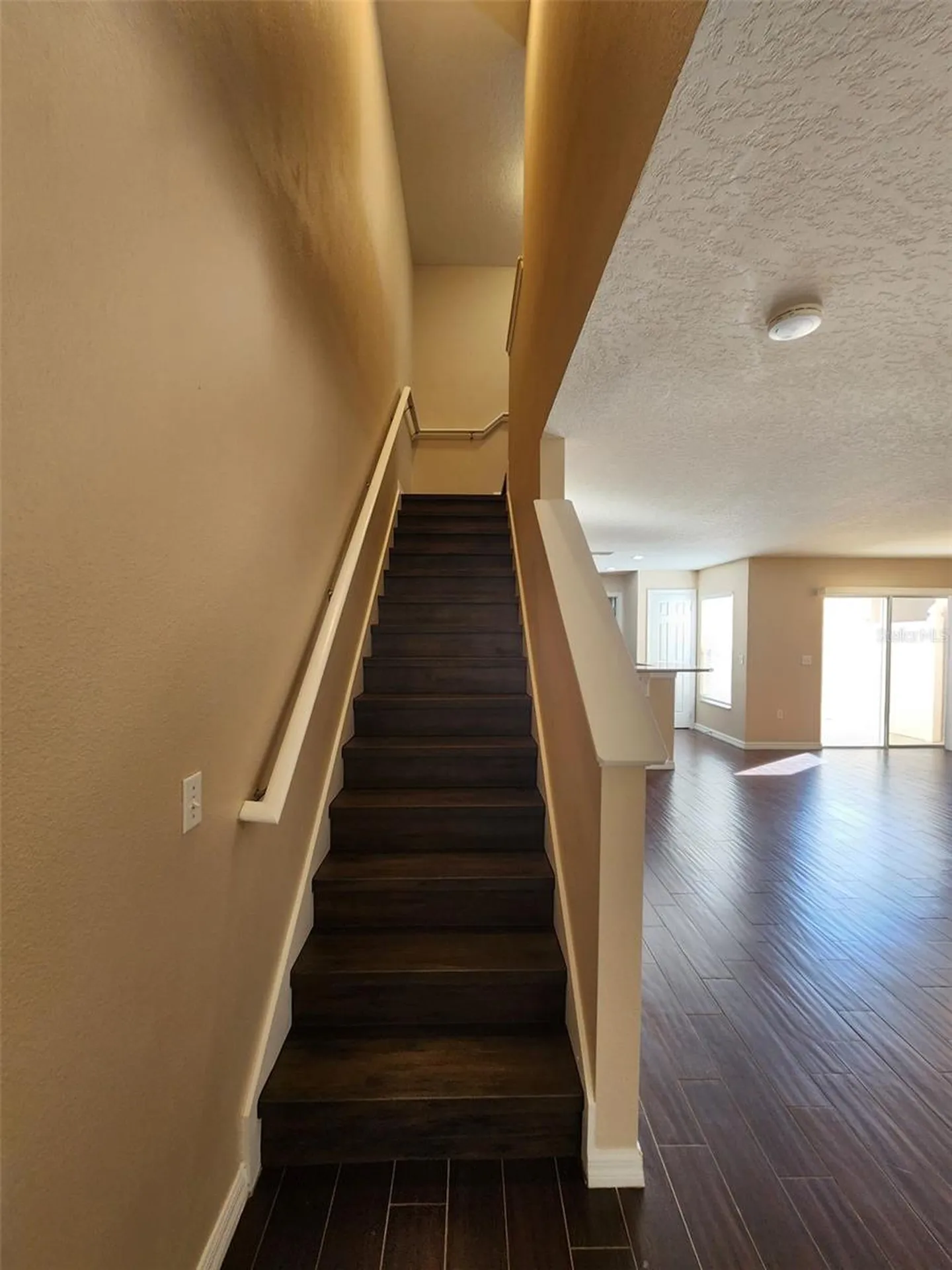 2453 Formax Drive Orlando FL 32828