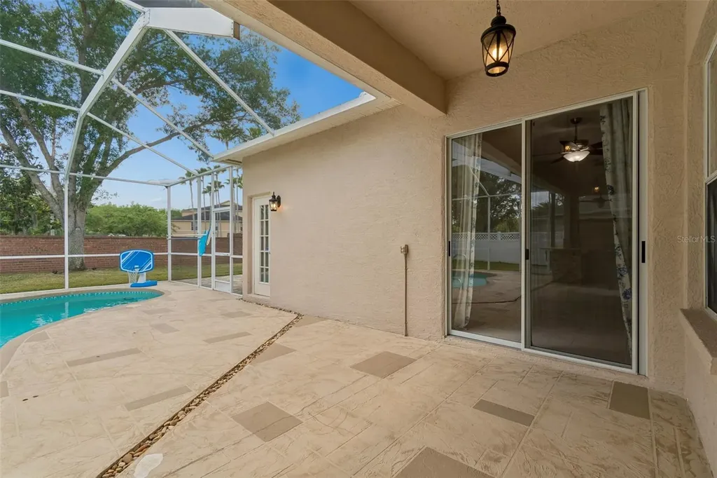16329 Ashington Park Drive Tampa FL 33647