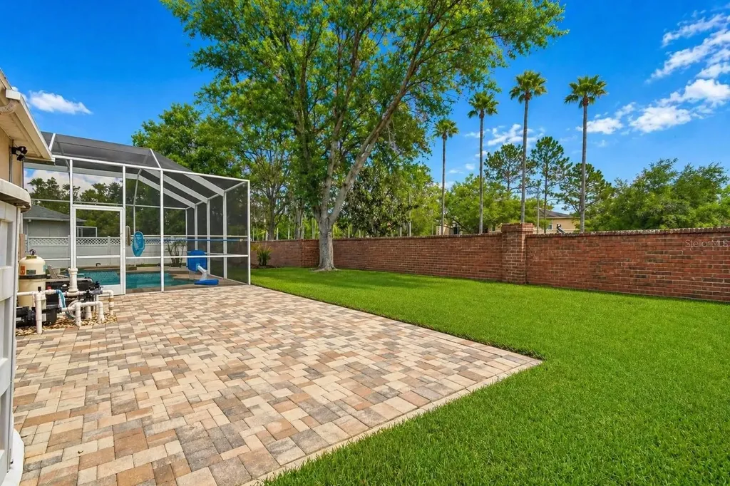 16329 Ashington Park Drive Tampa FL 33647