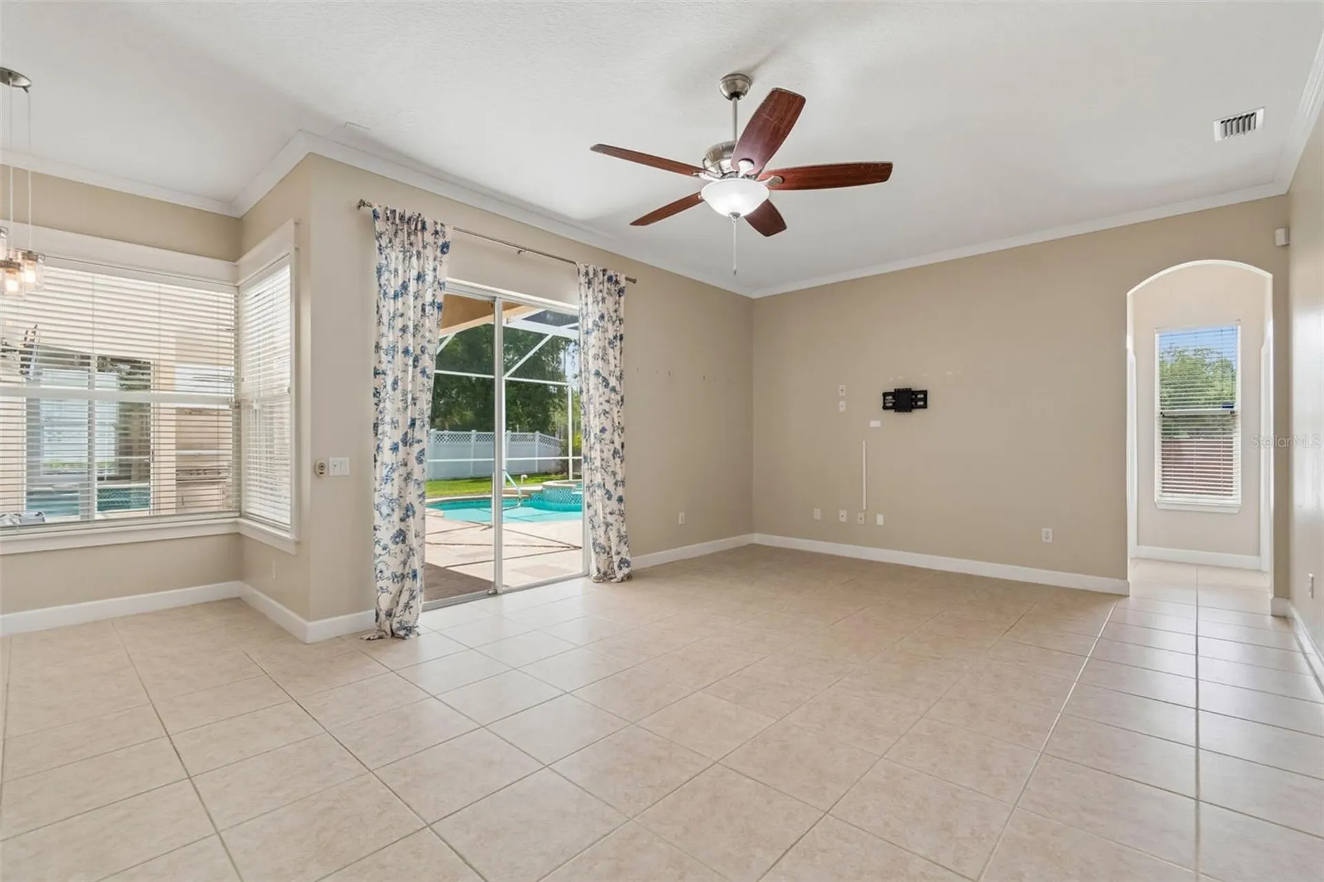 16329 Ashington Park Drive Tampa FL 33647