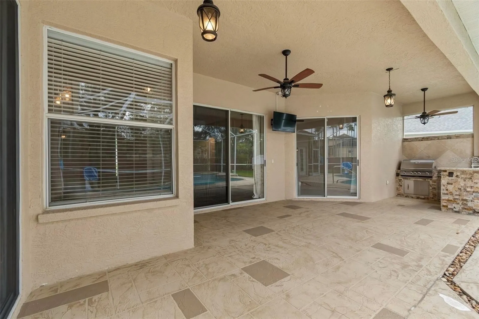 16329 Ashington Park Drive Tampa FL 33647