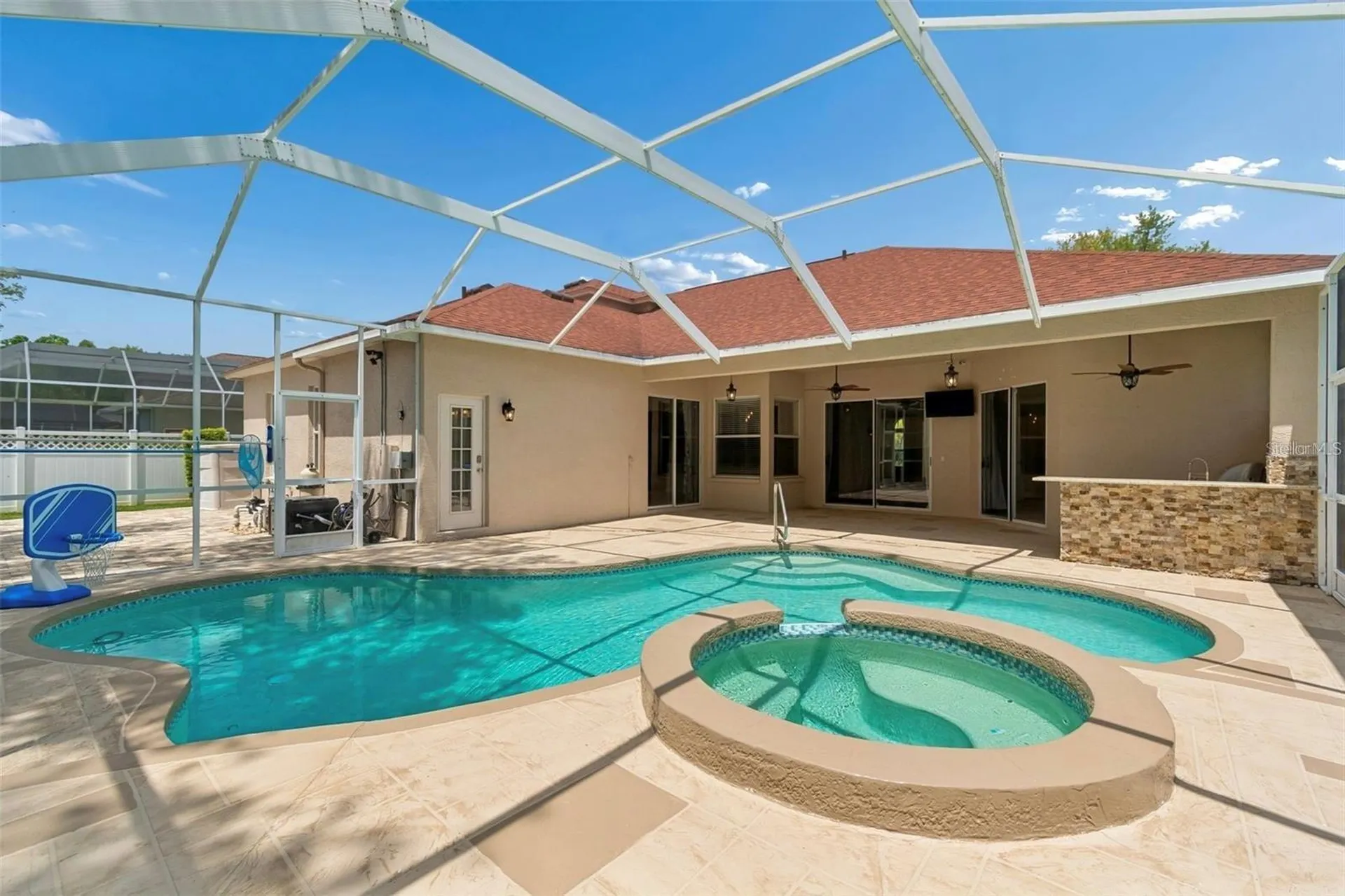 16329 Ashington Park Drive Tampa FL 33647