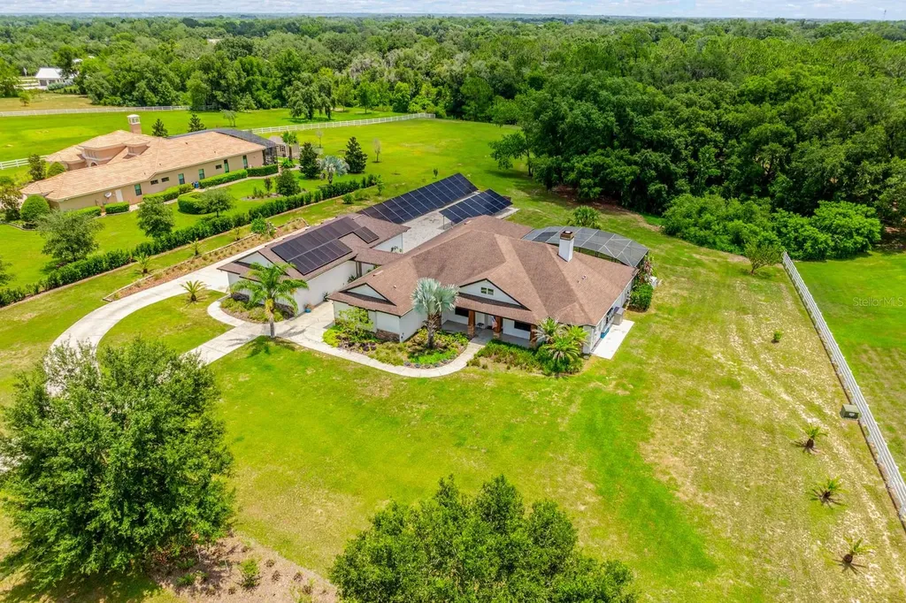 27324 Grand Oak Lane Tavares FL 32778