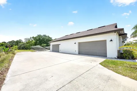27324 Grand Oak Lane Tavares FL 32778