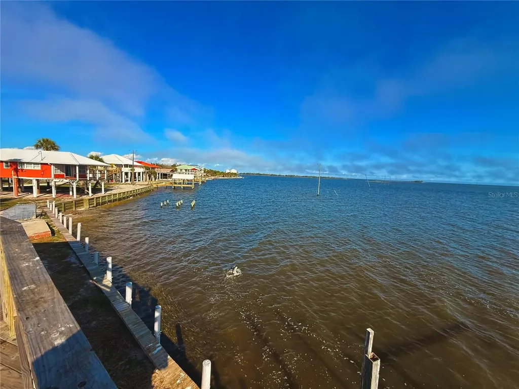 18 4th Street Horseshoe Beach FL 32648
