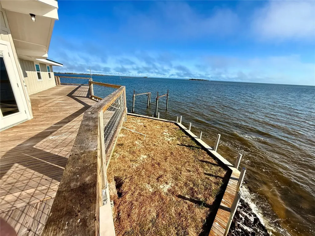 18 4th Street Horseshoe Beach FL 32648