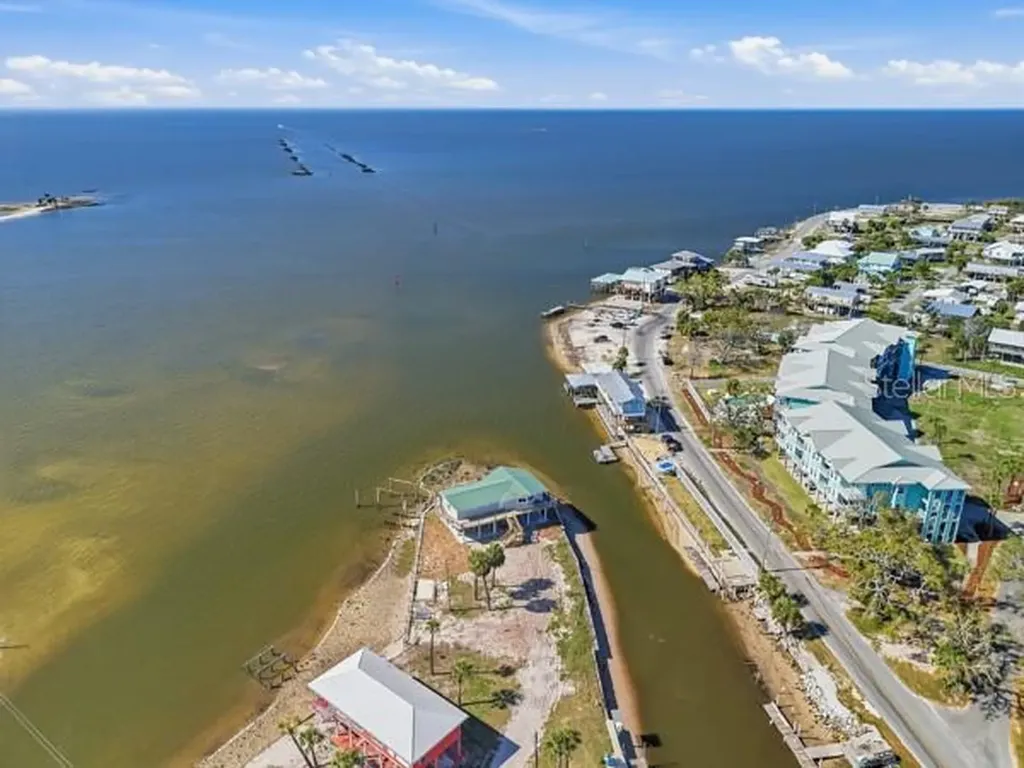18 4th Street Horseshoe Beach FL 32648