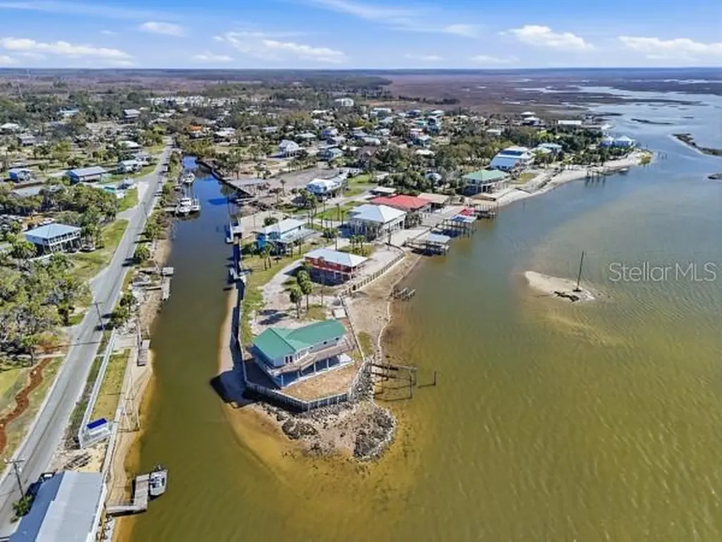 18 4th Street Horseshoe Beach FL 32648