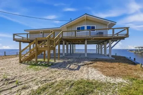 18 4th Street Horseshoe Beach FL 32648