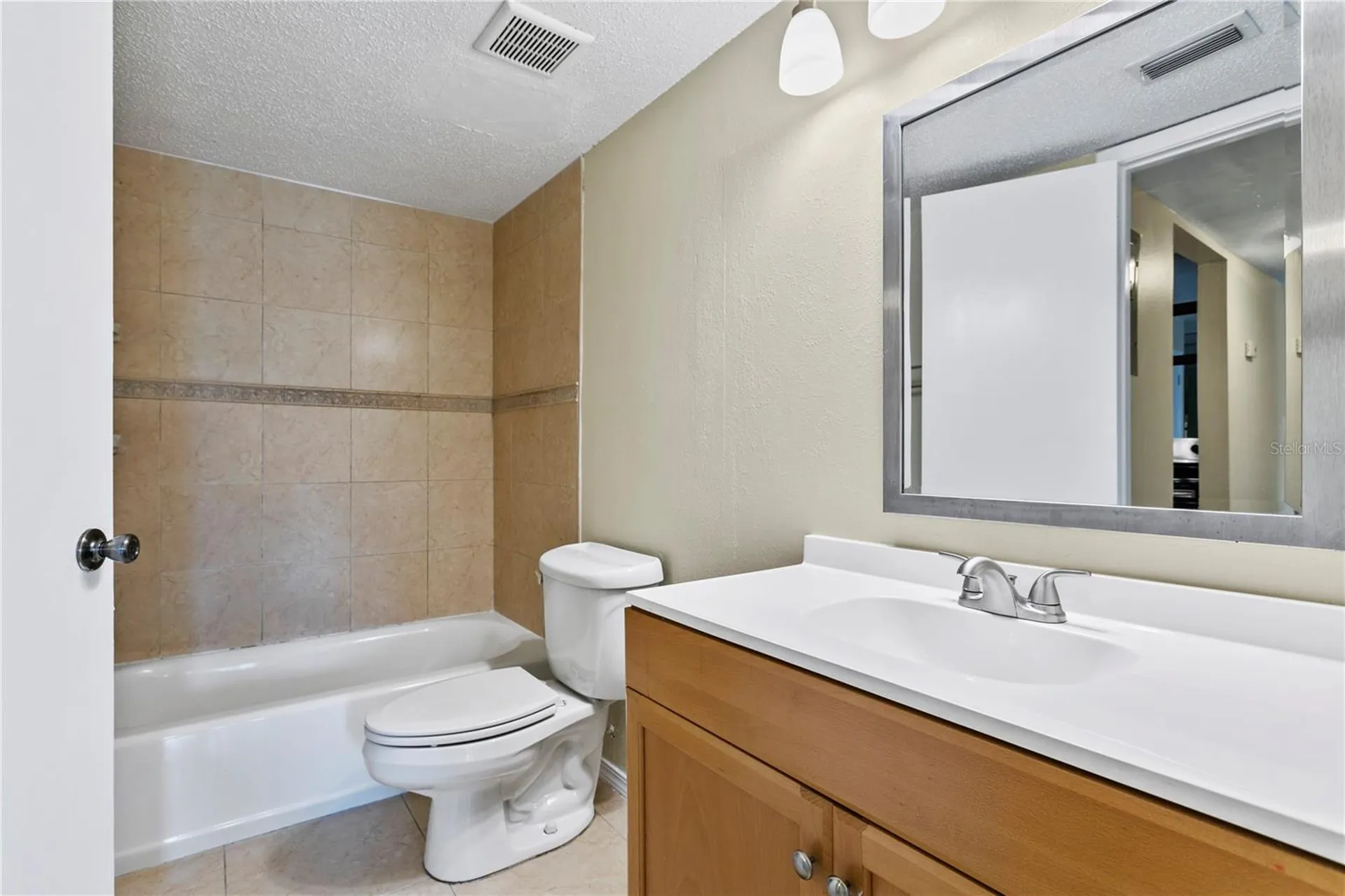 2302 S Manhattan Avenue Tampa FL 33629