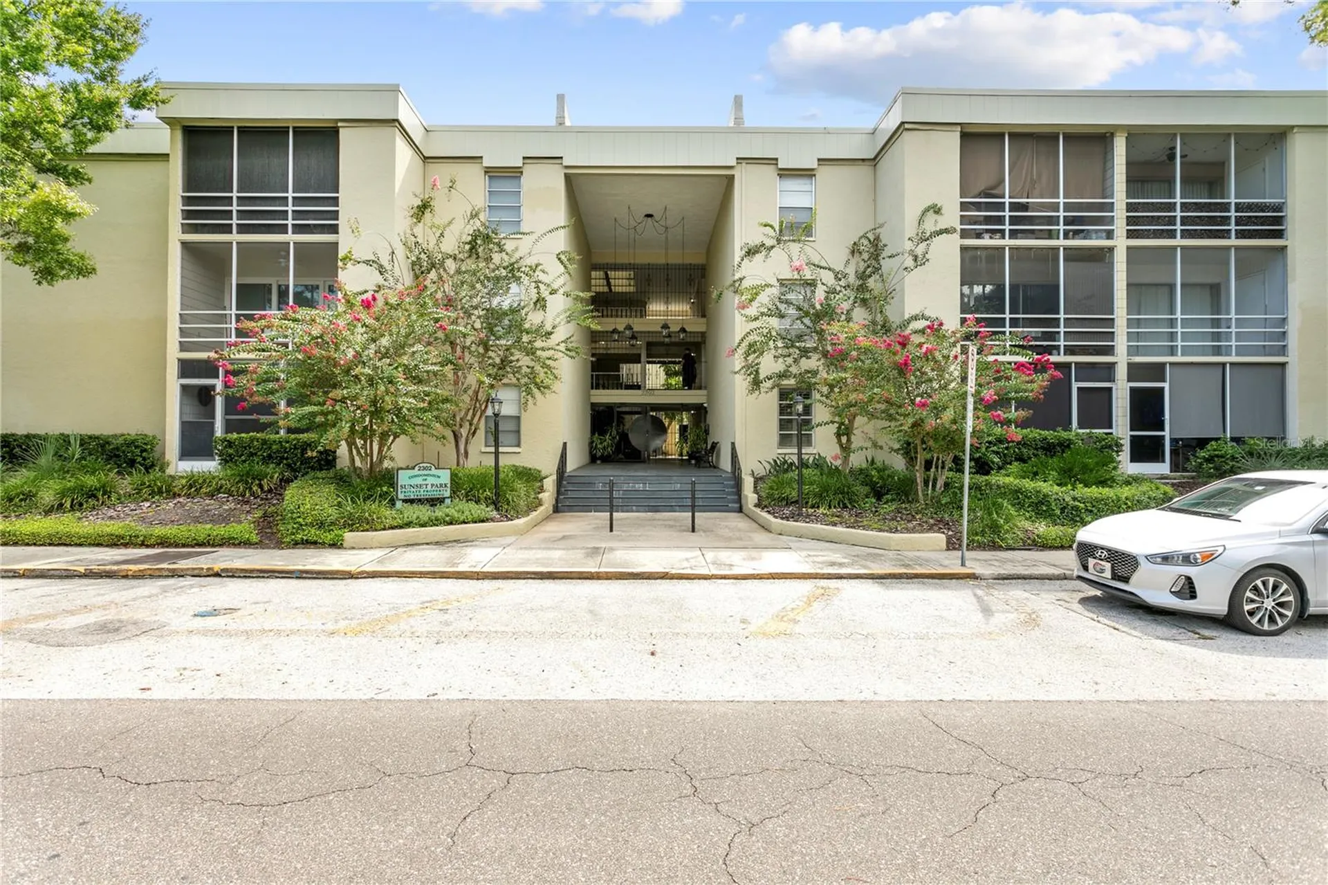 2302 S Manhattan Avenue Tampa FL 33629