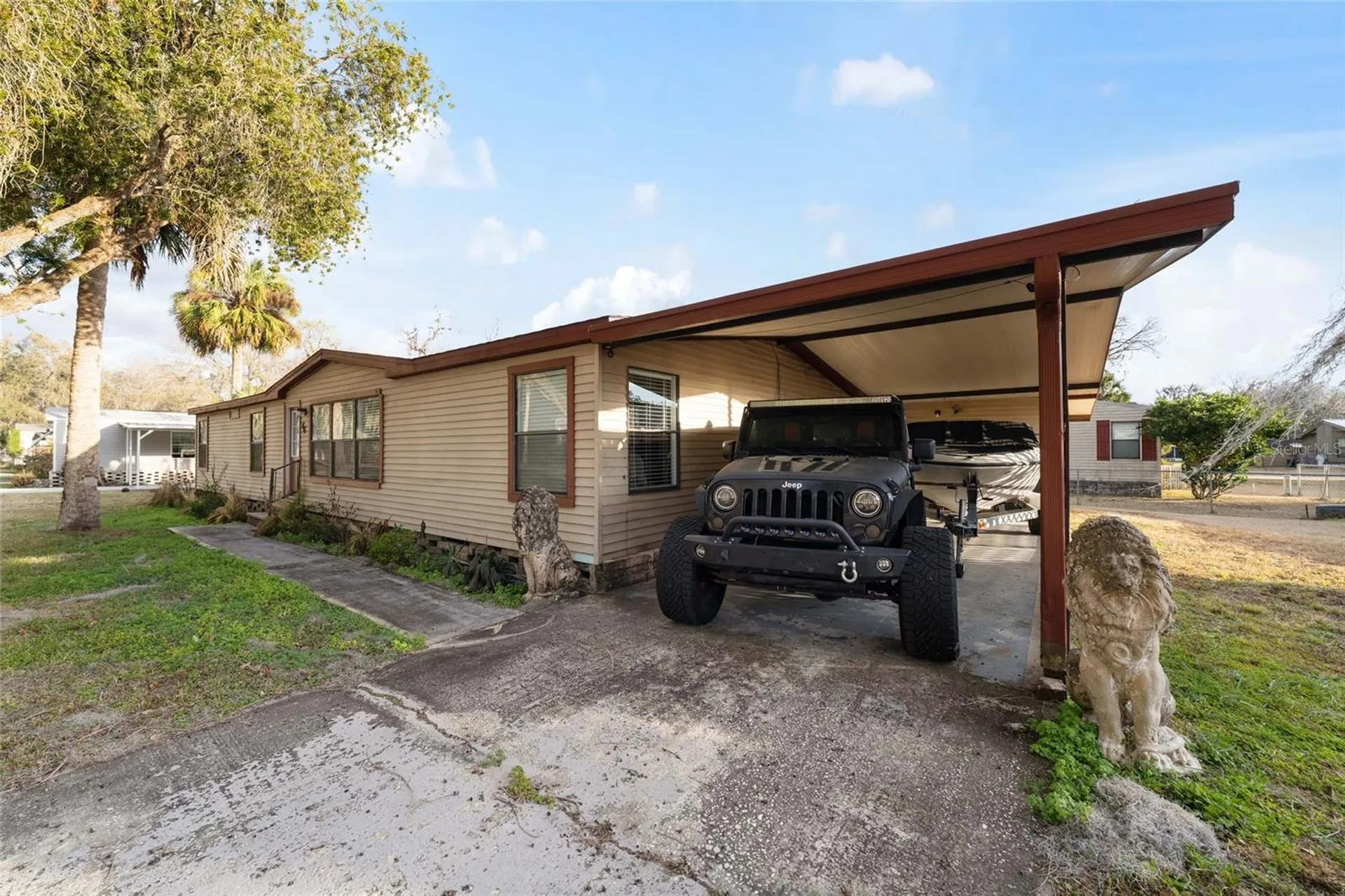 46 Wilderness Drive Lake Panasoffkee FL 33538