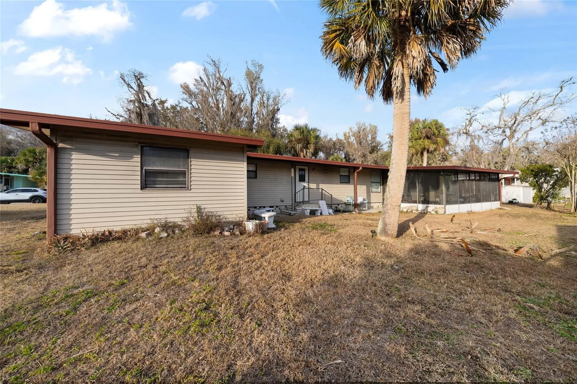 46 Wilderness Drive Lake Panasoffkee FL 33538
