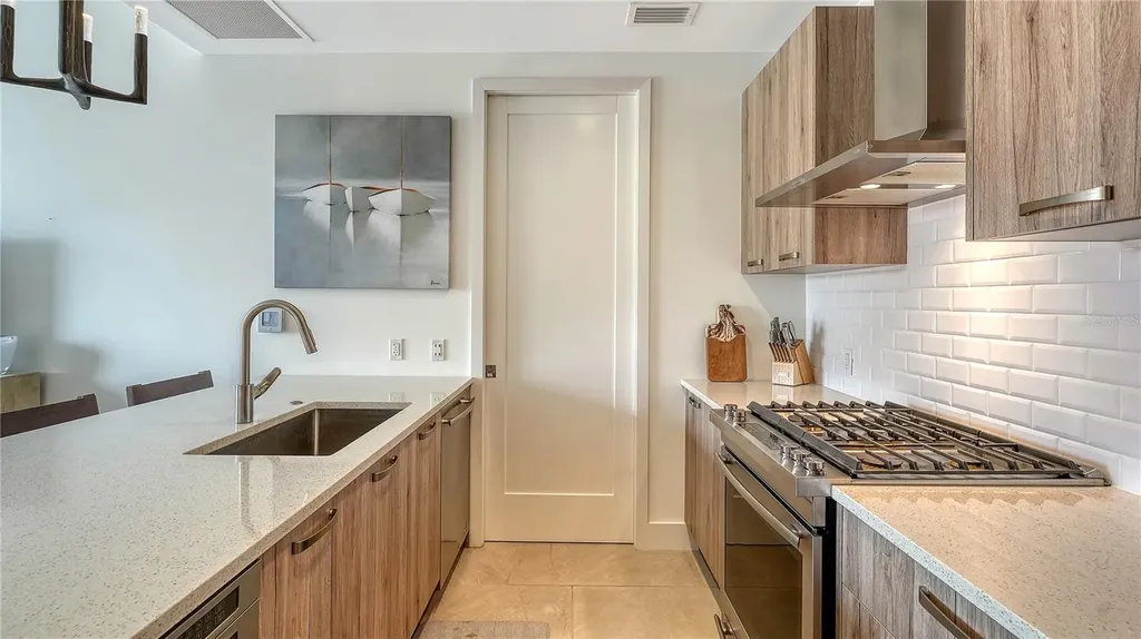 635 S Orange Avenue Sarasota FL 34236