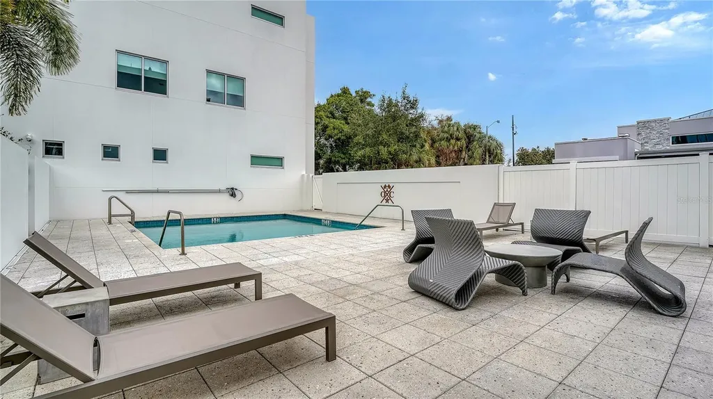 635 S Orange Avenue Sarasota FL 34236