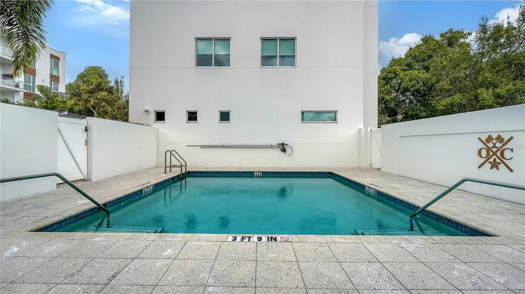 635 S Orange Avenue Sarasota FL 34236