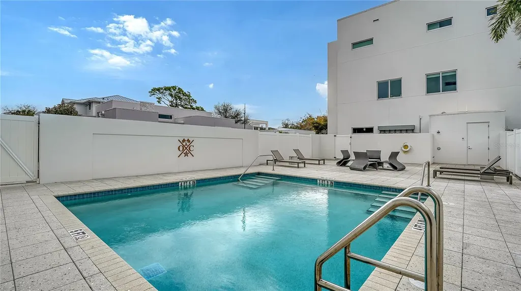 635 S Orange Avenue Sarasota FL 34236
