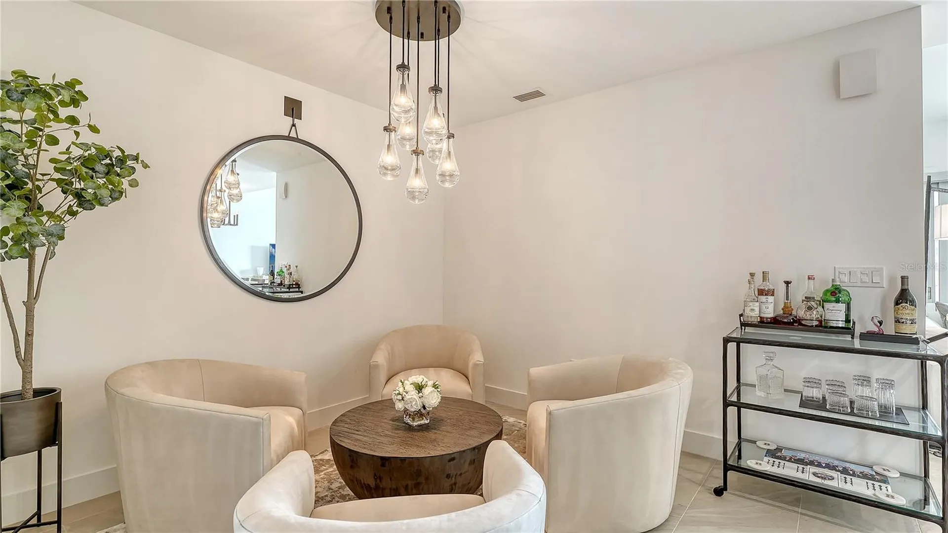 635 S Orange Avenue Sarasota FL 34236