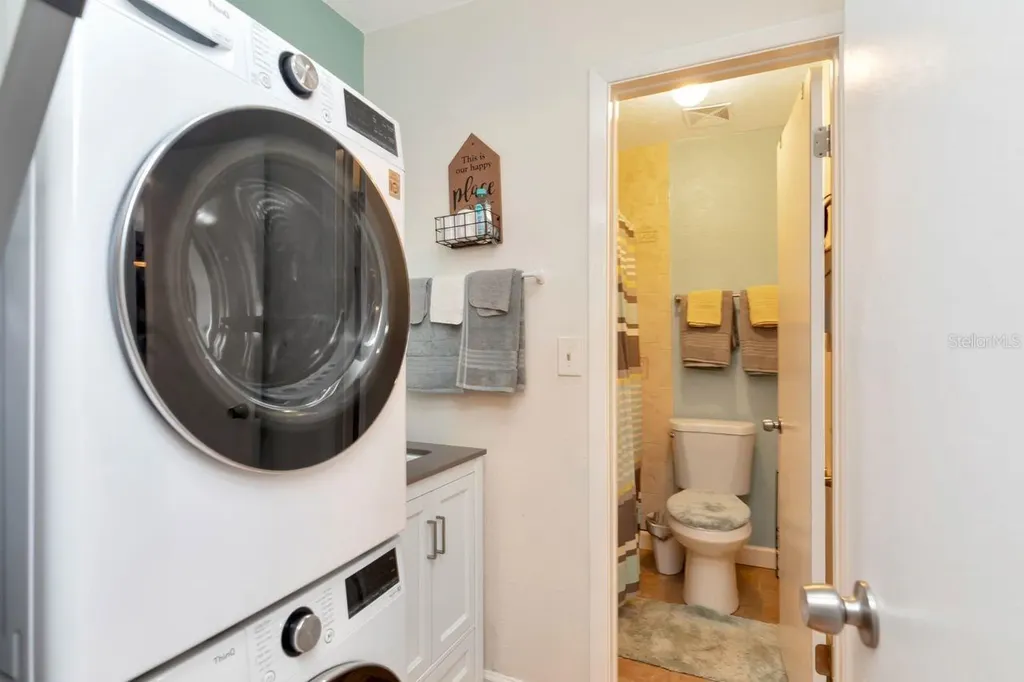3765 41st Street S St Petersburg FL 33711