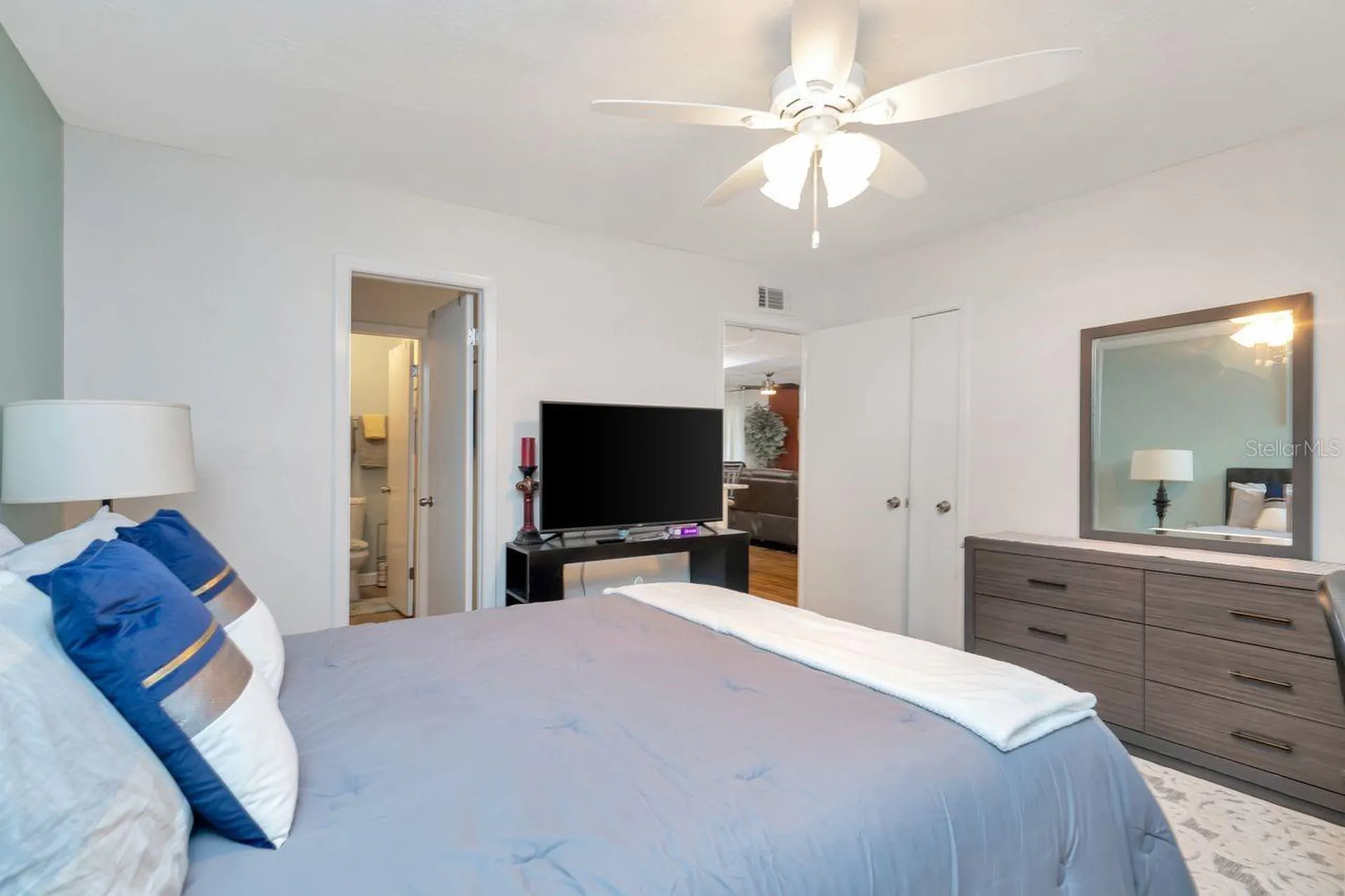 3765 41st Street S St Petersburg FL 33711