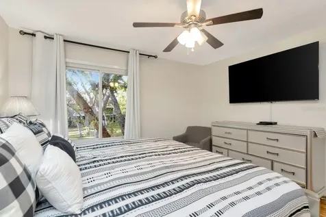 3765 41st Street S St Petersburg FL 33711