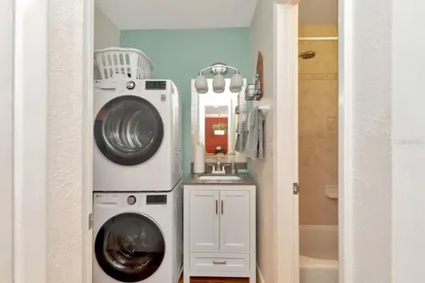 3765 41st Street S St Petersburg FL 33711