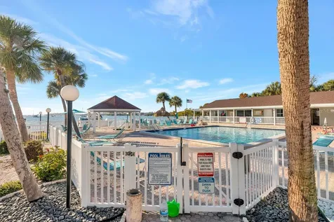 3765 41st Street S St Petersburg FL 33711