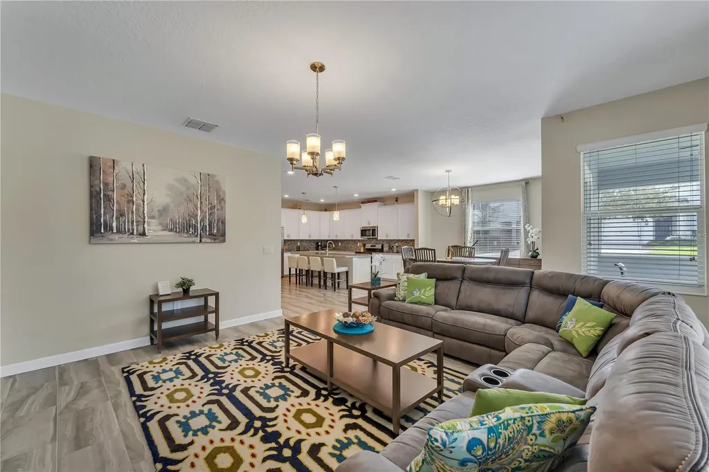 1592 Flange Drive Davenport FL 33896